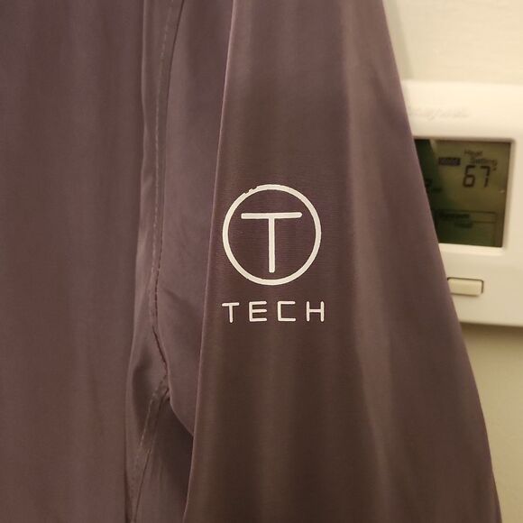 Tech by Tumi Women's Dark Gray Waterproof Jacket w/ Hood Size L - Picture 5 of 9